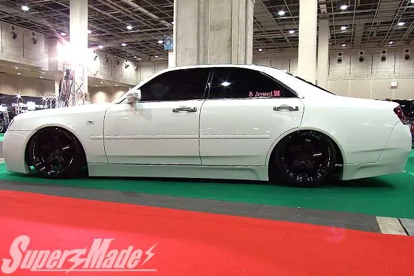 Bodykit SuperMade Instant Gentleman para Cedric / Gloria Y34 miniatura 3