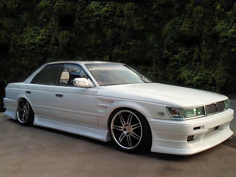 Kit aerodinámico Kunny'z para Nissan Laurel C33 miniatura 1
