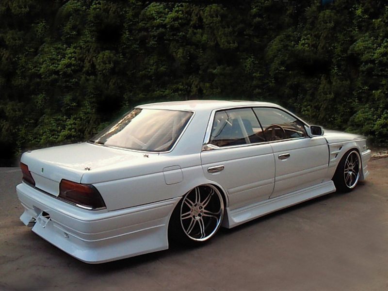 Kit aerodinámico Kunny'z para Nissan Laurel C33 miniatura 2