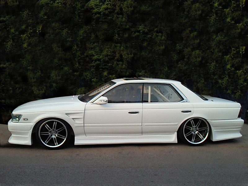 Kit aerodinámico Kunny'z para Nissan Laurel C33 miniatura 3