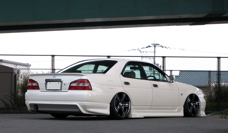 Bodykit URAS para C35 Laurel Medalist Kouki miniatura 2
