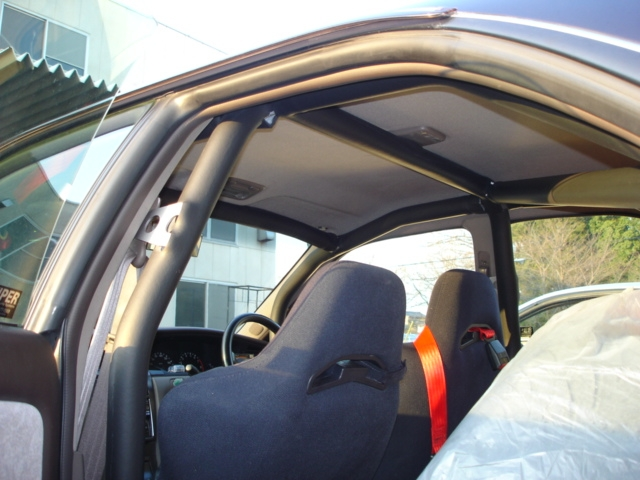Jaula antivuelco Saito Rollcage para Laurel C35 miniatura 5