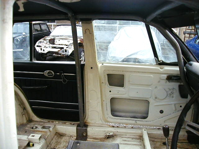 Jaula antivuelco Saito Rollcage - 4 puertas Zenki para Skyline GC10 miniatura 3
