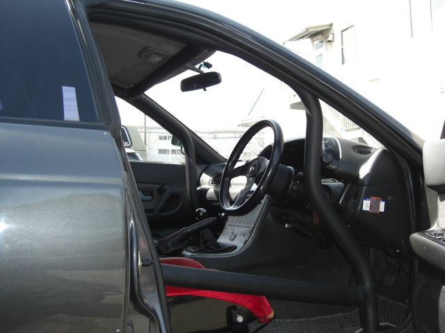 Jaula antivuelco Saito Rollcage - 4 puertas para Skyline R32 miniatura 1