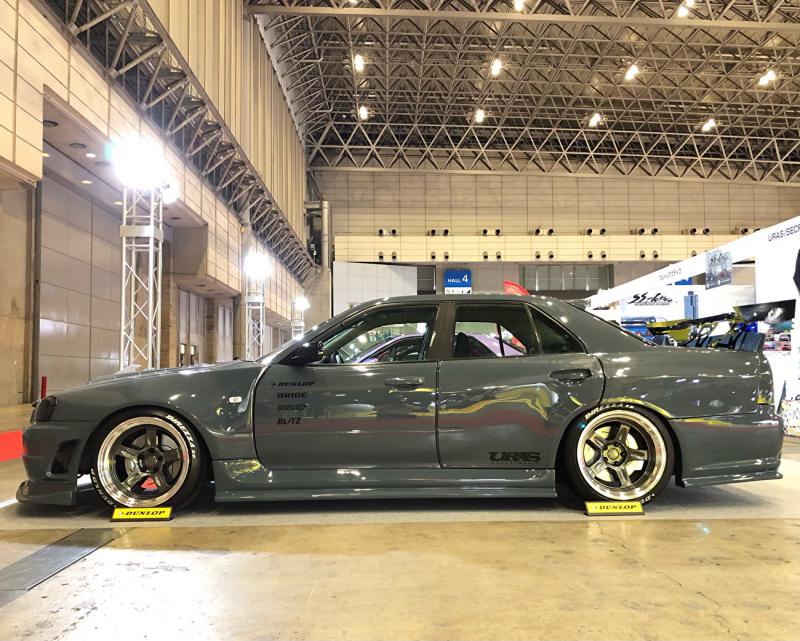 Ultra Wide Bodykit URAS para R34 Skyline 4Dr miniatura 3
