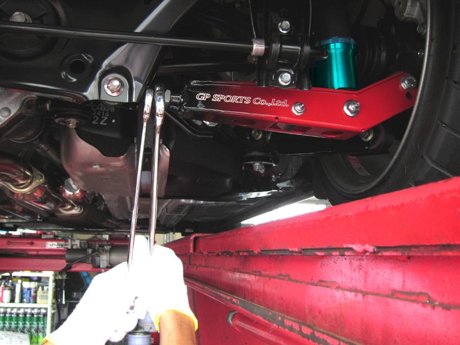 Brazos inferiores traseros GP Sports R.E.D. para Subaru Impreza WRX STI GRB miniatura 8
