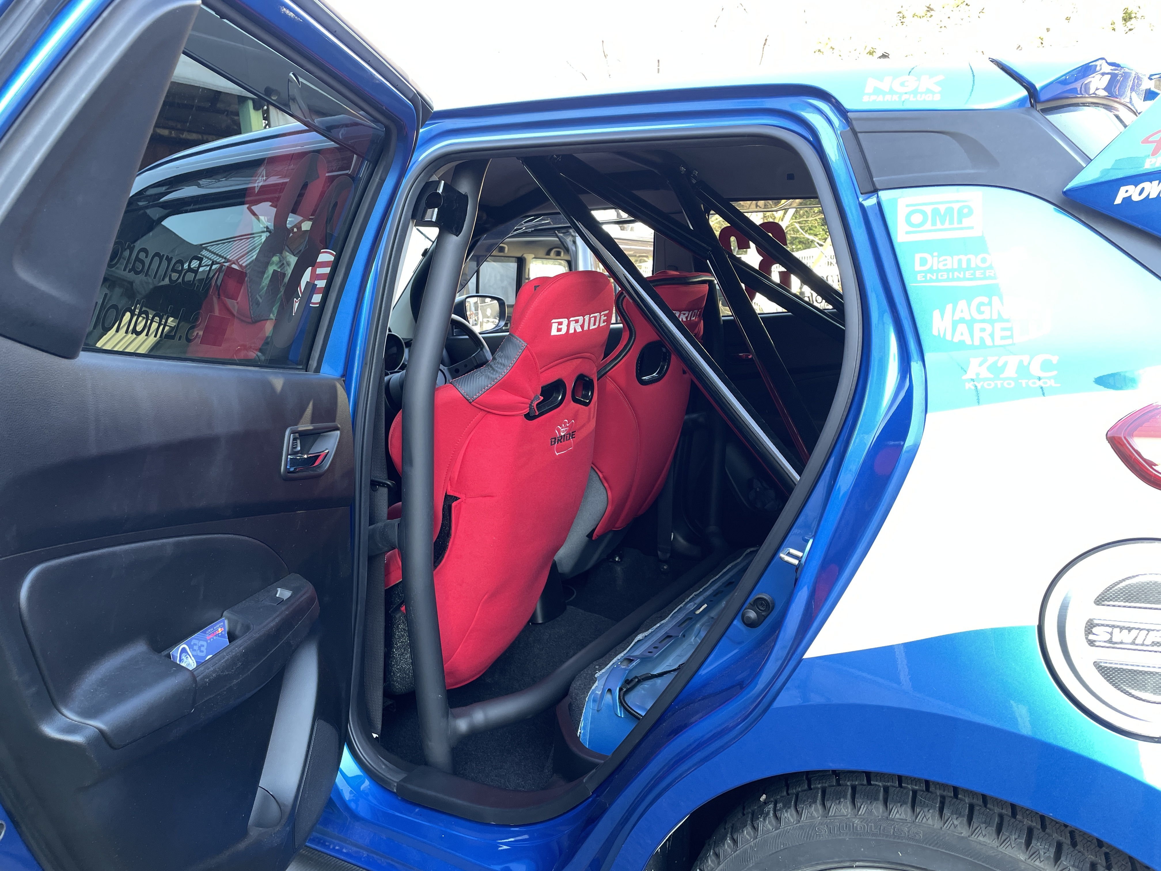 Jaula antivuelco Saito Rollcage - Trunk Through para Swift Sport ZC33S miniatura 4