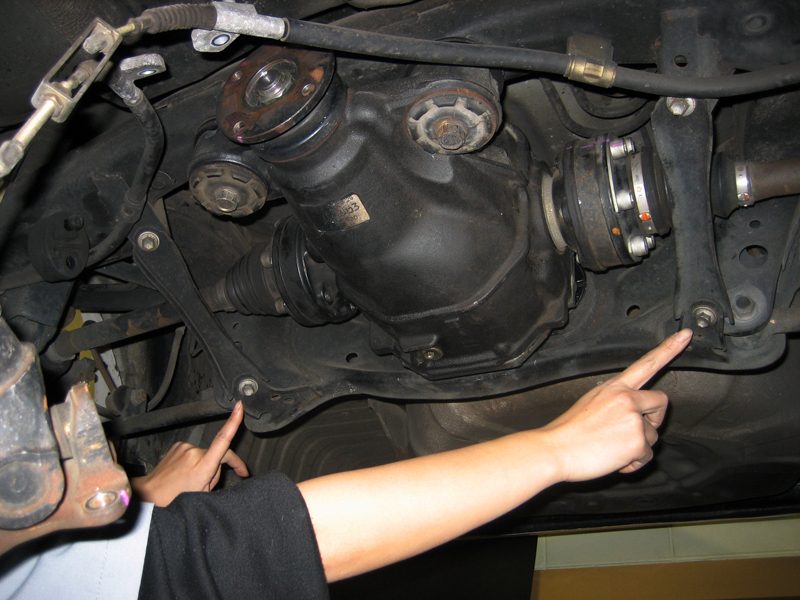 Refuerzos de subchasis trasero Kunny'z para Toyota Cresta JZX90 miniatura 4
