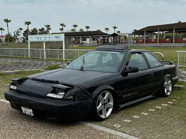 E90
