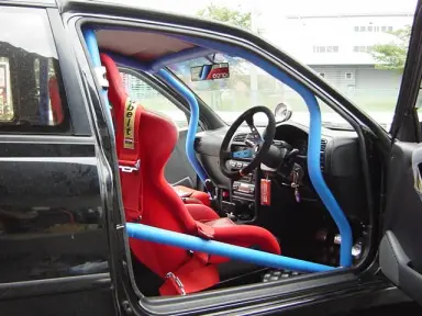 Jaula antivuelco Saito Rollcage para Pulsar RNN14