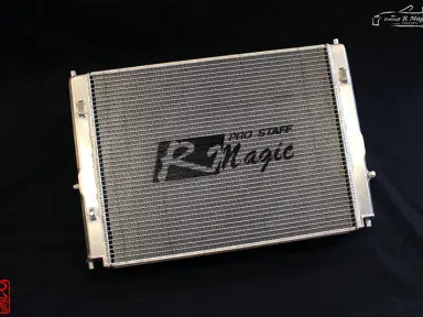 Radiador R Magic con enfriador de aceite integrado para Mazda MX-5 ND