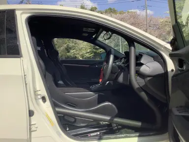 Jaula antivuelco Saito Rollcage para Civic Type R FK8
