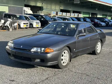 Nissan Skyline HR32