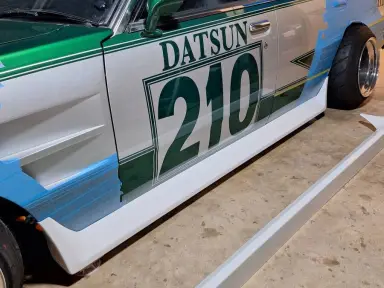 Estribos laterales para Nissan Skyline Japan