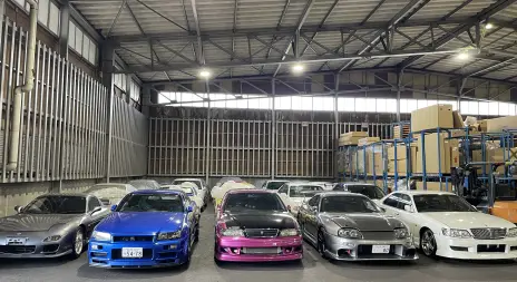 Nuestro almacén en Kobe, Japón